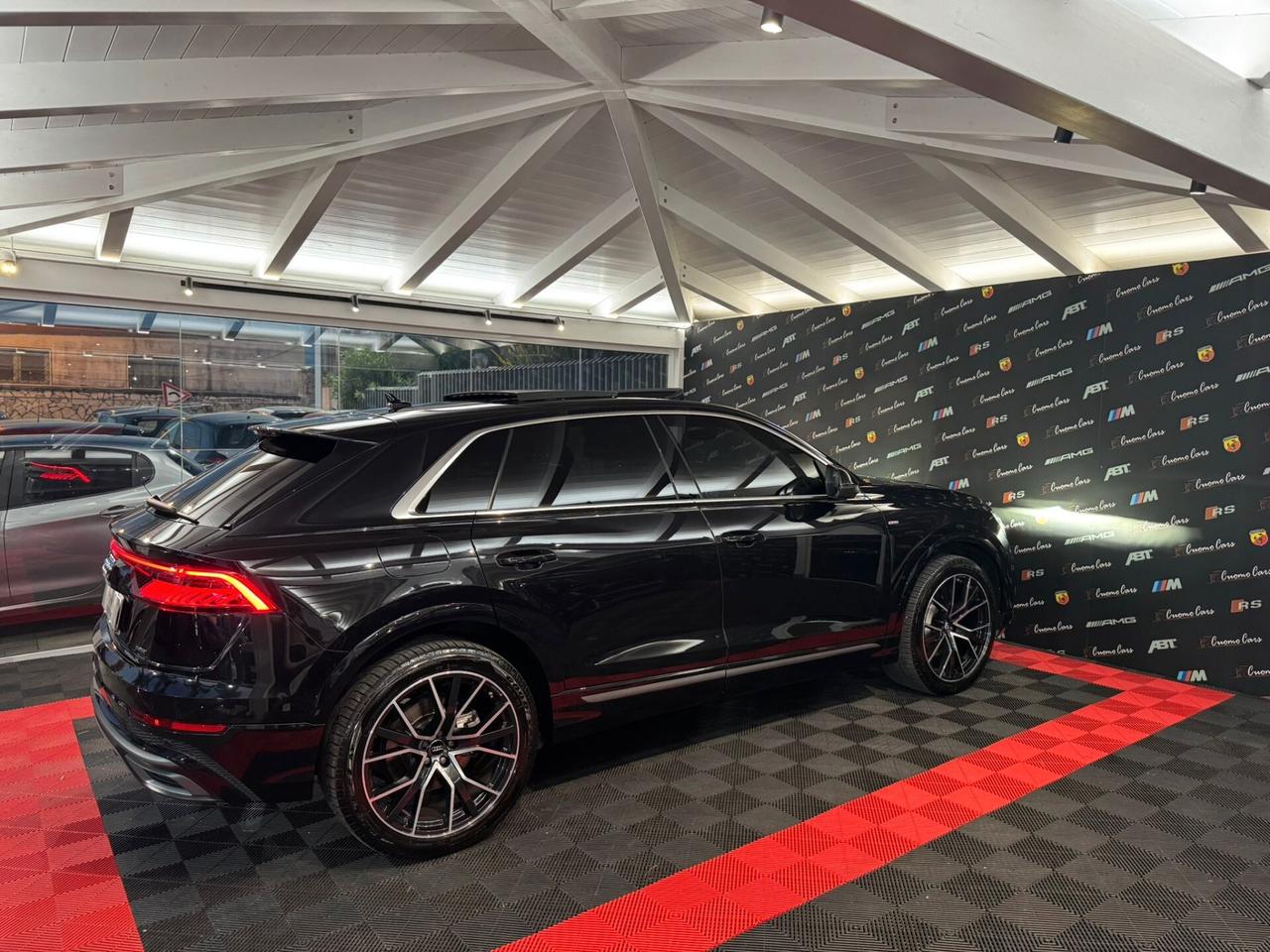 Audi Q8 50 TDI 286 CV quattro Sline