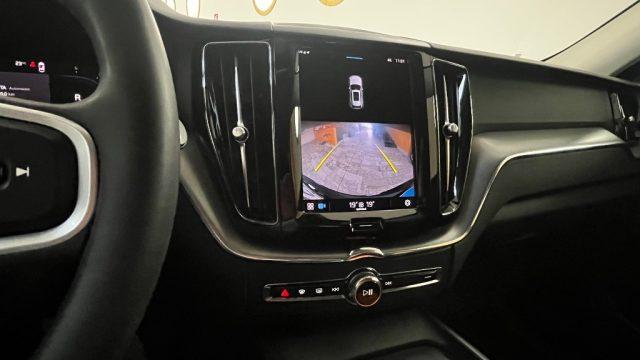 VOLVO XC60 B4 (d) automatico Core