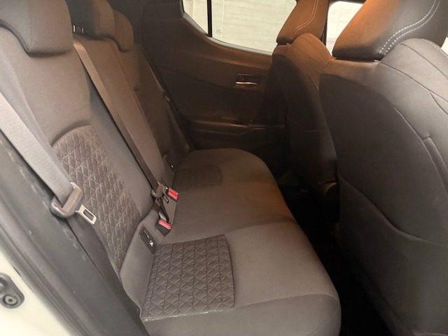 TOYOTA C-HR 2.0 Hybrid E-CVT Morebusiness