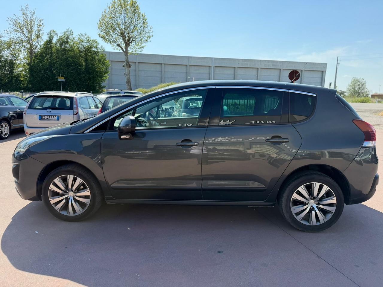 Peugeot 3008 1.6 HDi 115CV Business