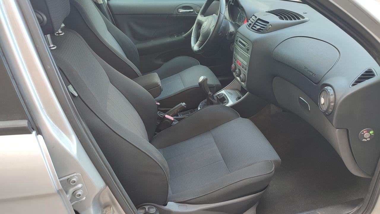 Alfa Romeo 147 1.6 16V TS BENZINA/GPL 5 porte NEOPATENTATO Distinctive