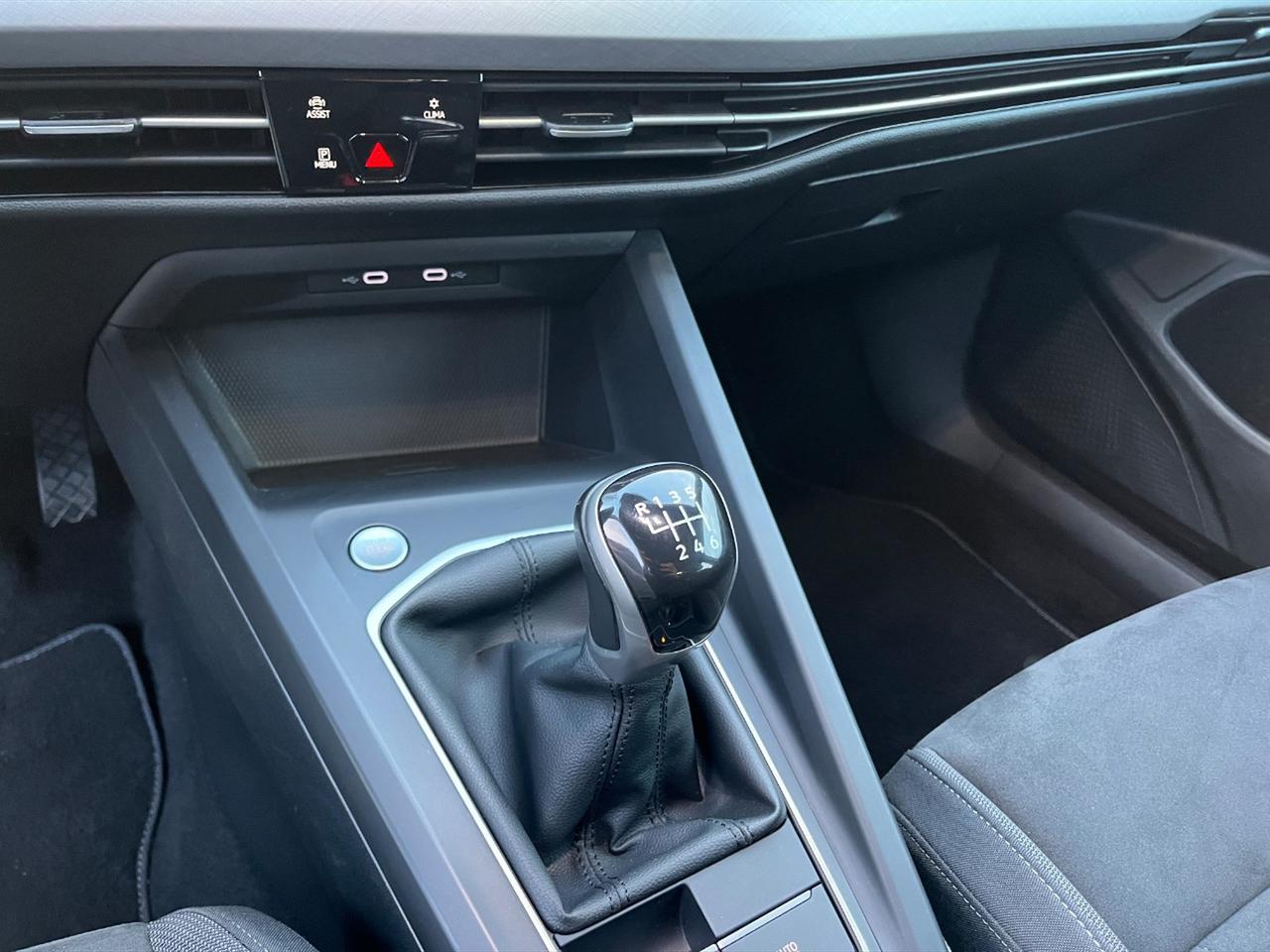 Volkswagen Golf 1.5 tsi evo life 130cv