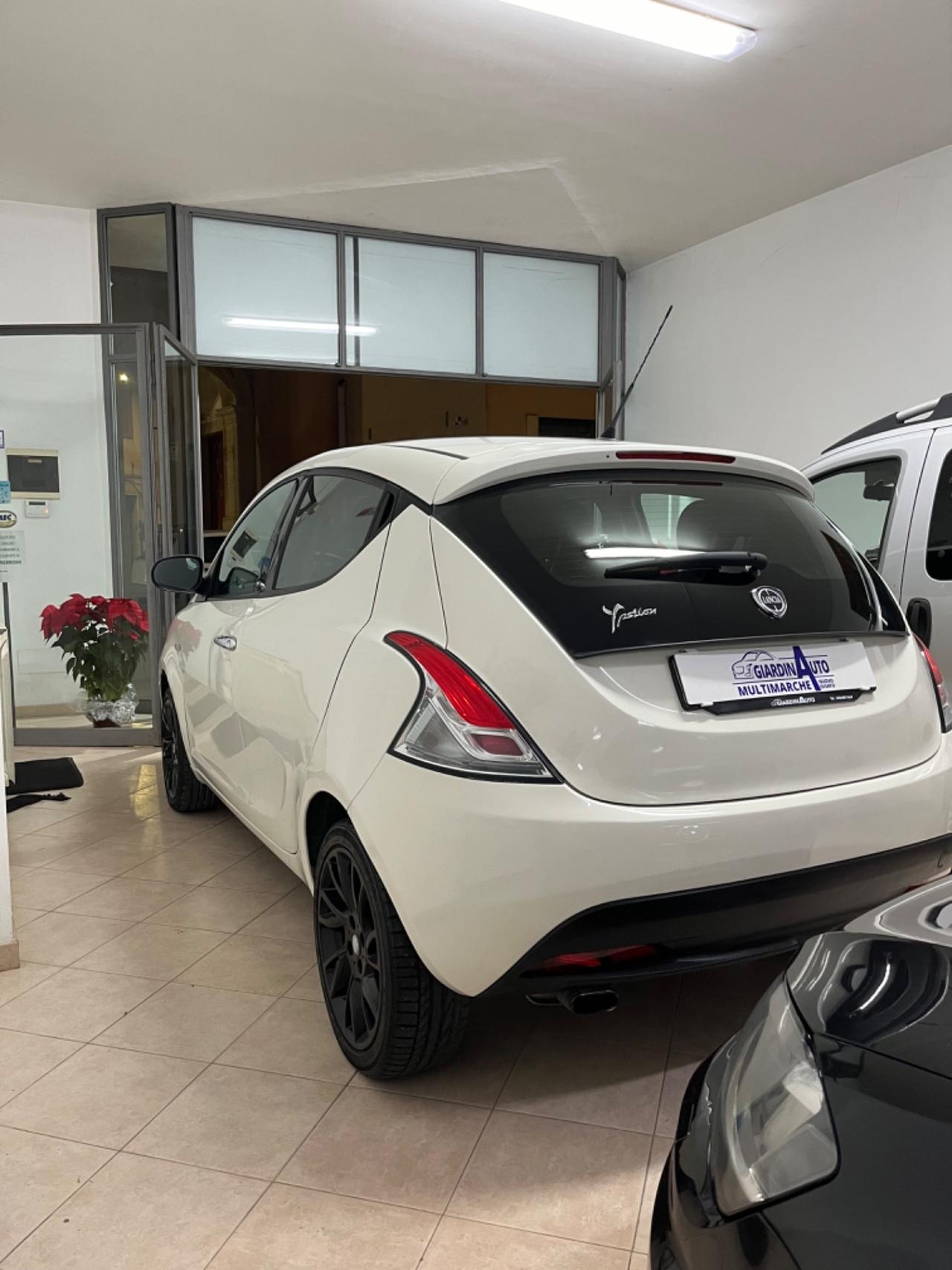 Lancia Ypsilon 1.3 MJT 16V 95 CV 5 porte S&S Gold