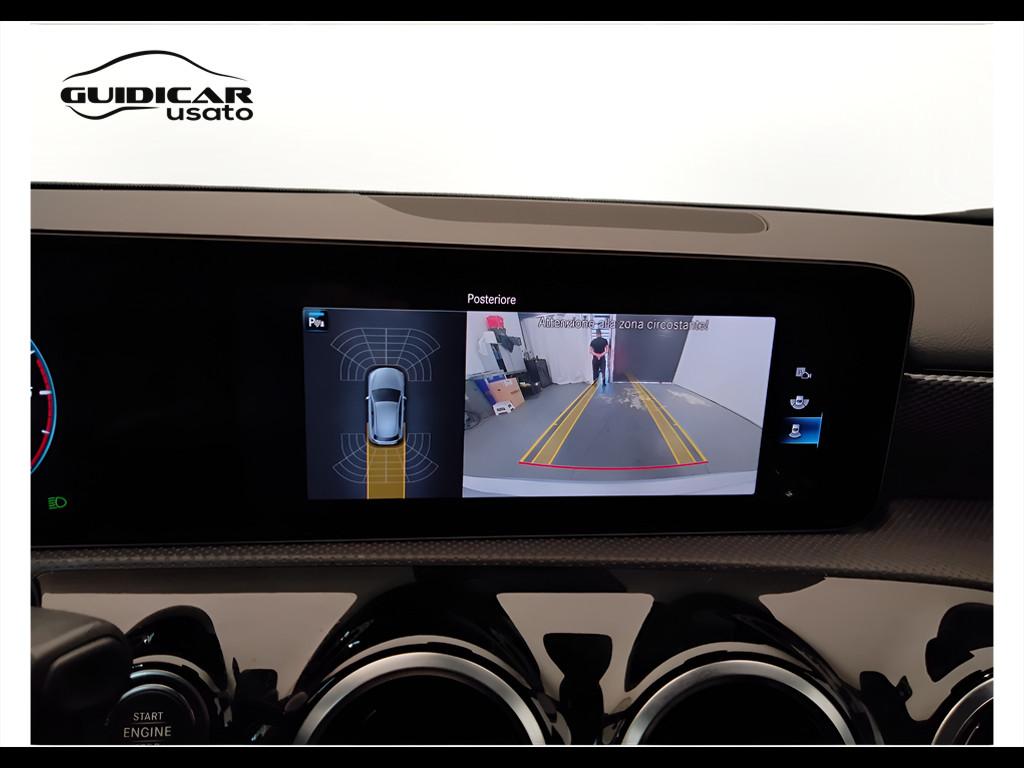 Mercedes-Benz Classe A - W177 2018 - A 180 d Sport auto