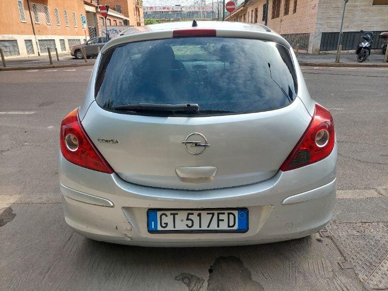 Opel Corsa 1.2 80CV 3 porte GPL-TECH Edition gomme nuove e frizione