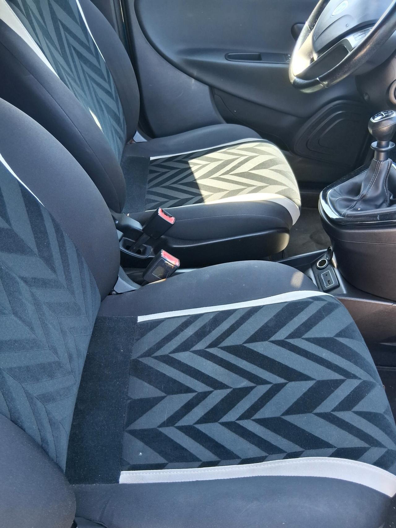 Lancia Ypsilon 1.2 69 CV 5 porte GPL Ecochic Gold