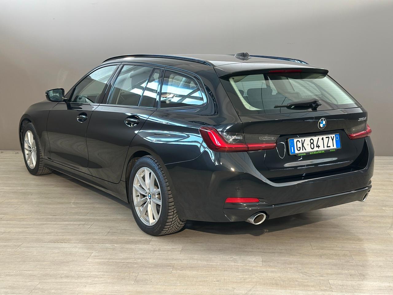 BMW 316 d Touring MHEV auto