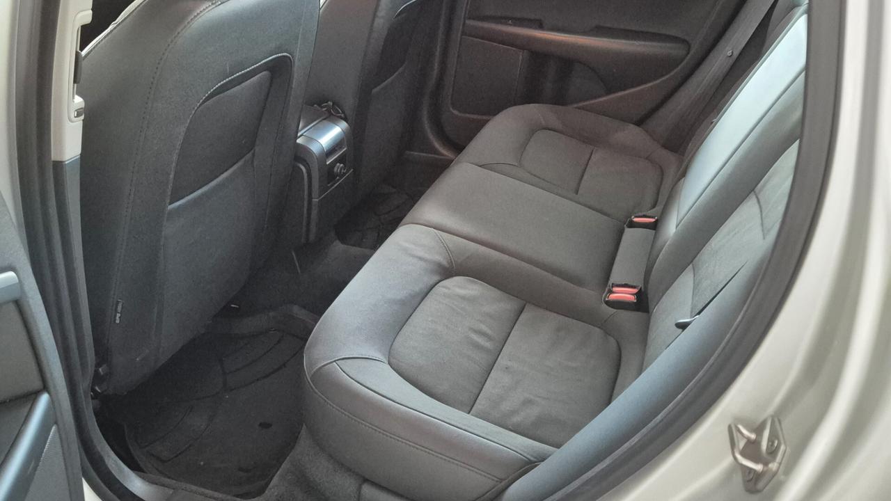 Volvo V70 D3 Geartronic Summum