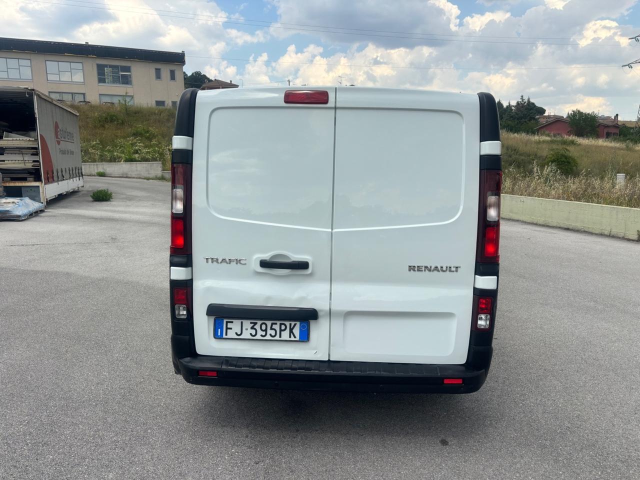 Renault trafic
