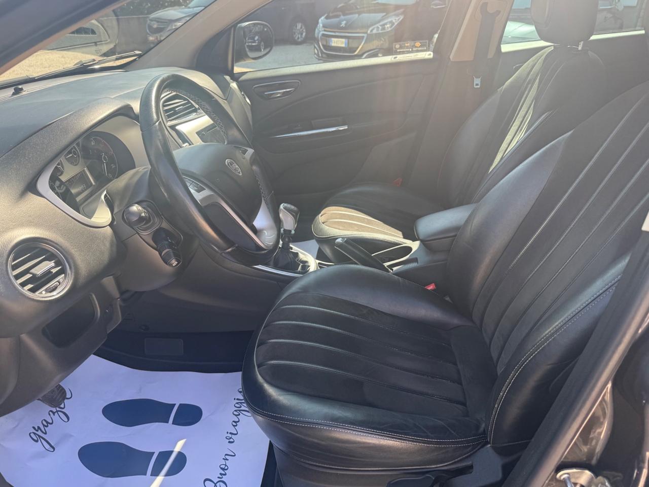 Lancia Delta 1.6 MJT DPF Gold