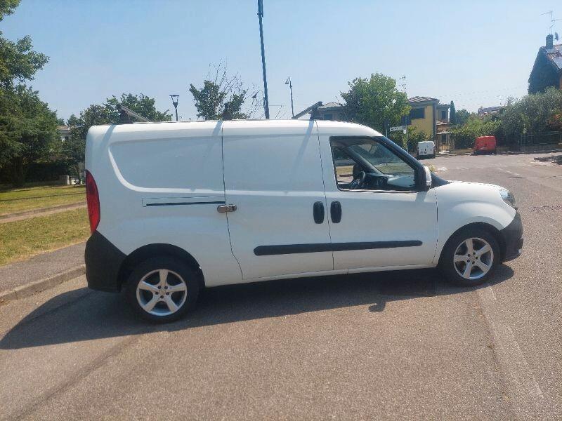 Fiat Doblo Doblò 1.6 MJT 105CV 3posti furgonato gomme nuove