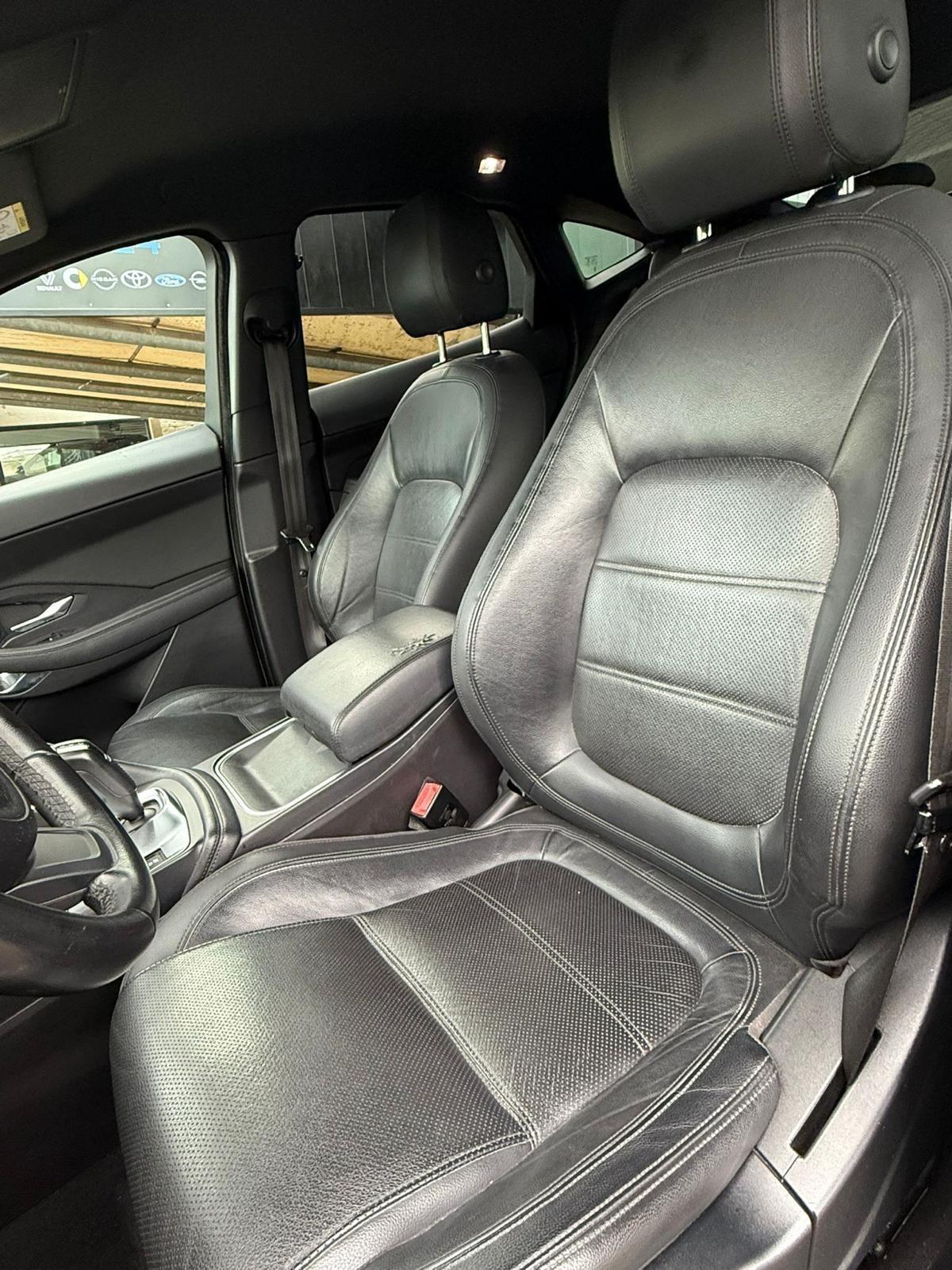 Jaguar E-Pace 2.0D 150 CV R-Dynamic S