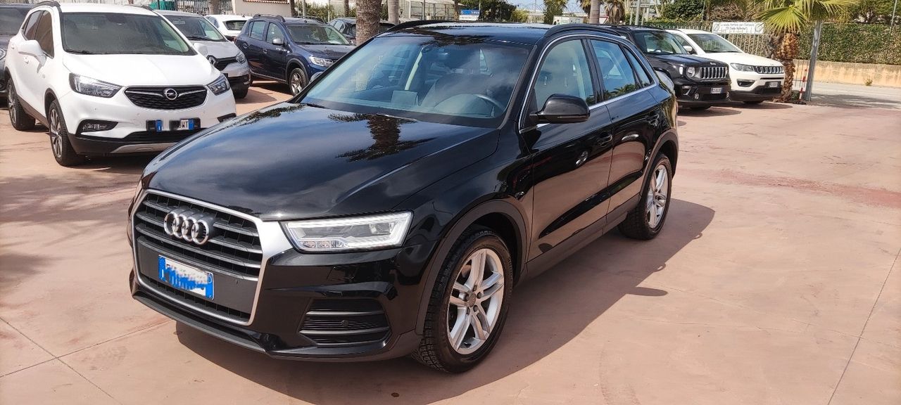 Audi Q3 2.0 TDI 150 CV S tronic Business