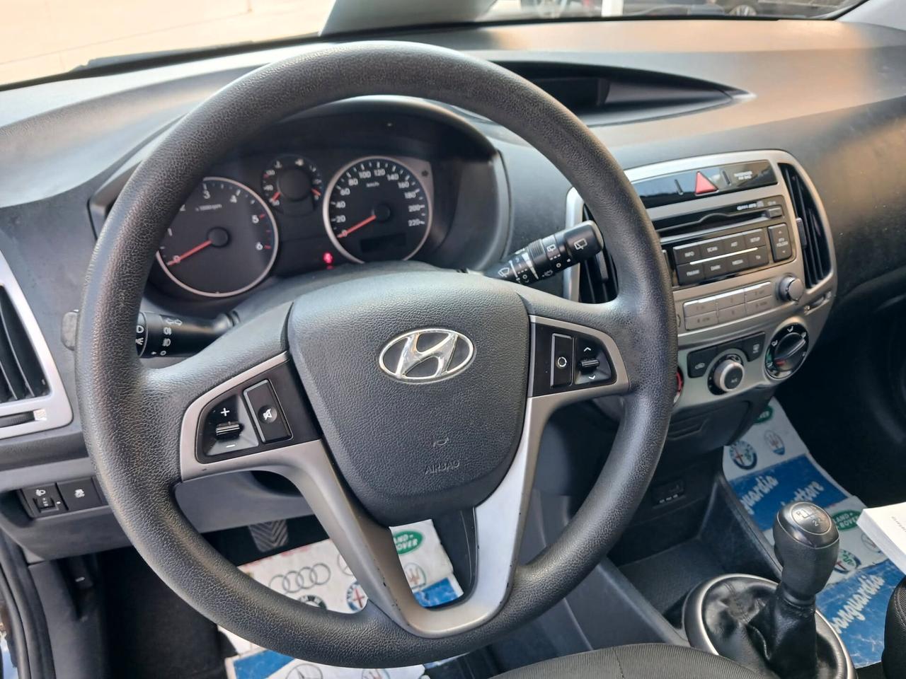 Hyundai i20 1.1 CRDi 5p. Classic KM 128000 consumi bassissimi ottima utilitaria