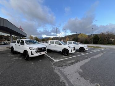 TOYOTA HILUX 2.4 D-4D DOPPIA CAB. 4WD 150 CV 6M "