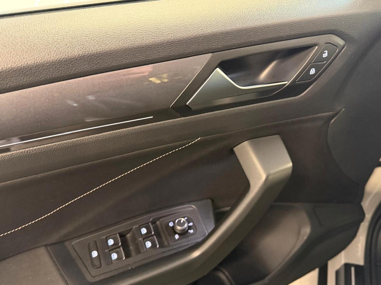 VOLKSWAGEN T-ROC STYLE 2.0 TDI 116CV 85KW ANNO 2023