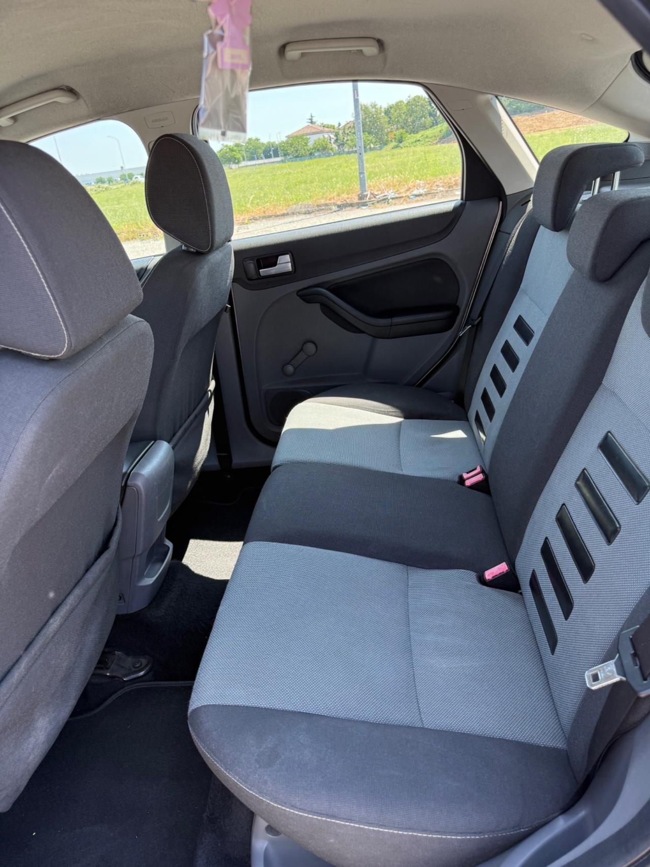 Ford Focus 1.6 (100CV) 5p. Titanium
