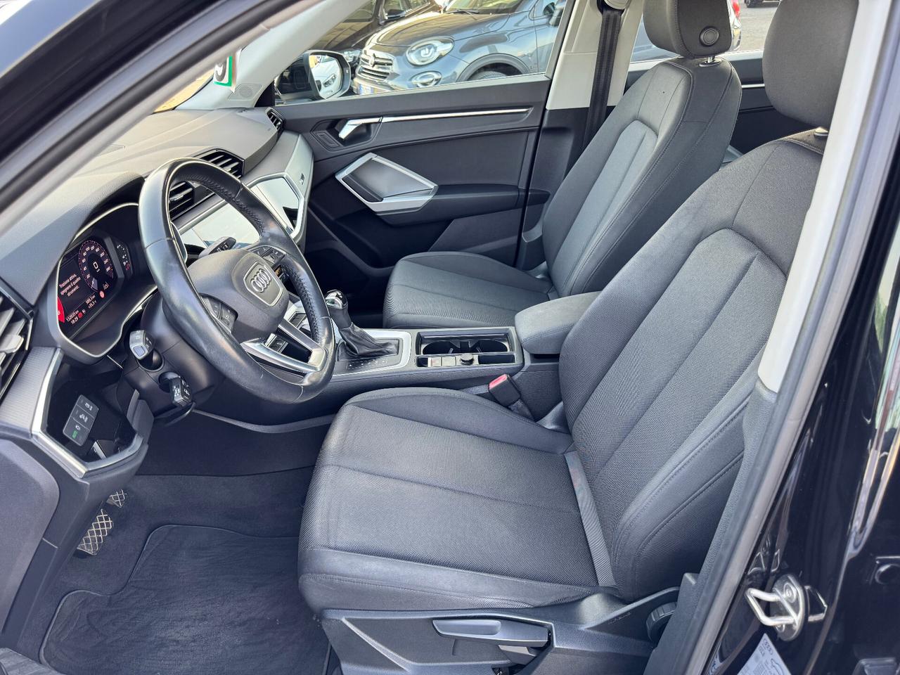 Audi Q3 35 TDI S tronic line edition