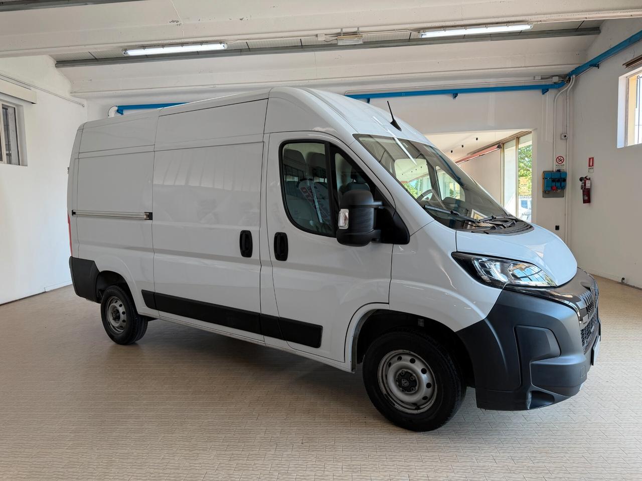 Peugeot Boxer 335 2.2 BlueHDi 140cv L2 H2 Furgone 2024 Telecamera