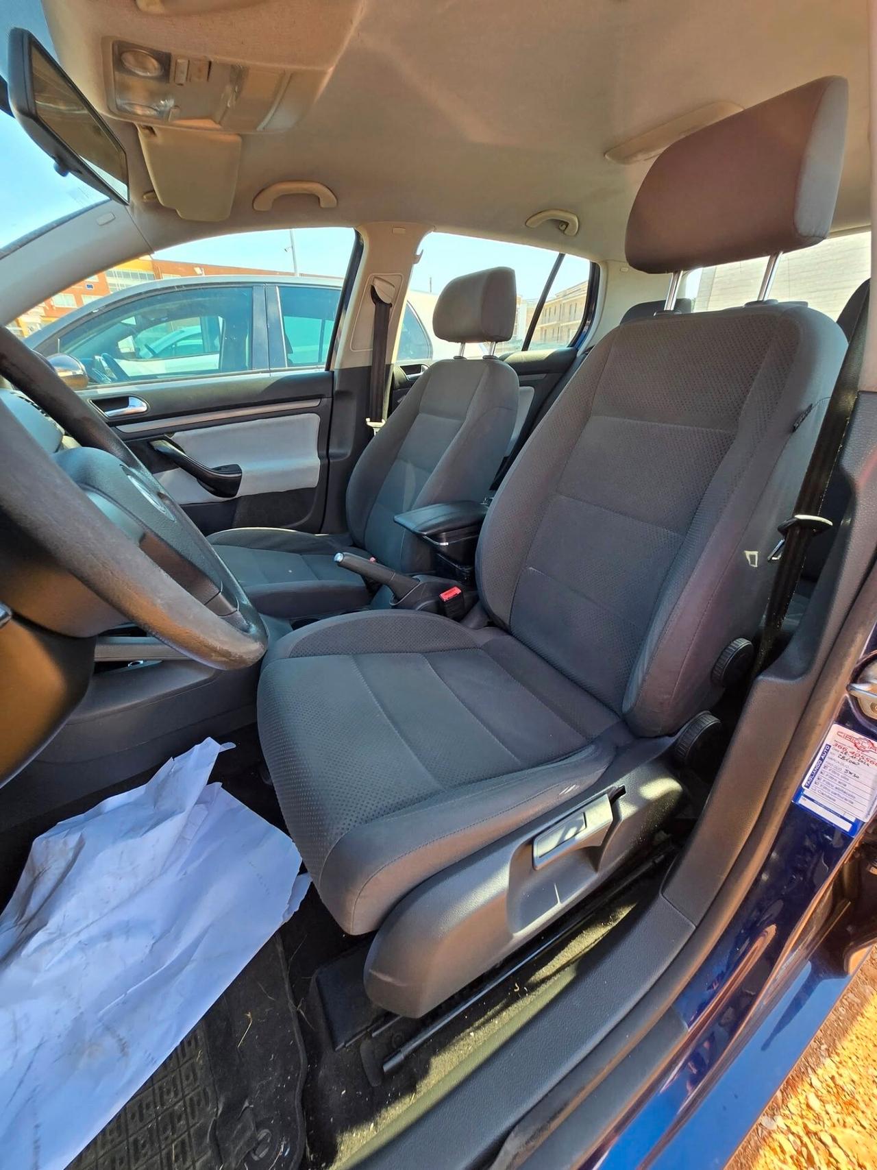 Volkswagen Golf 2.0 16V TDI 4mot. 5p. Sportline