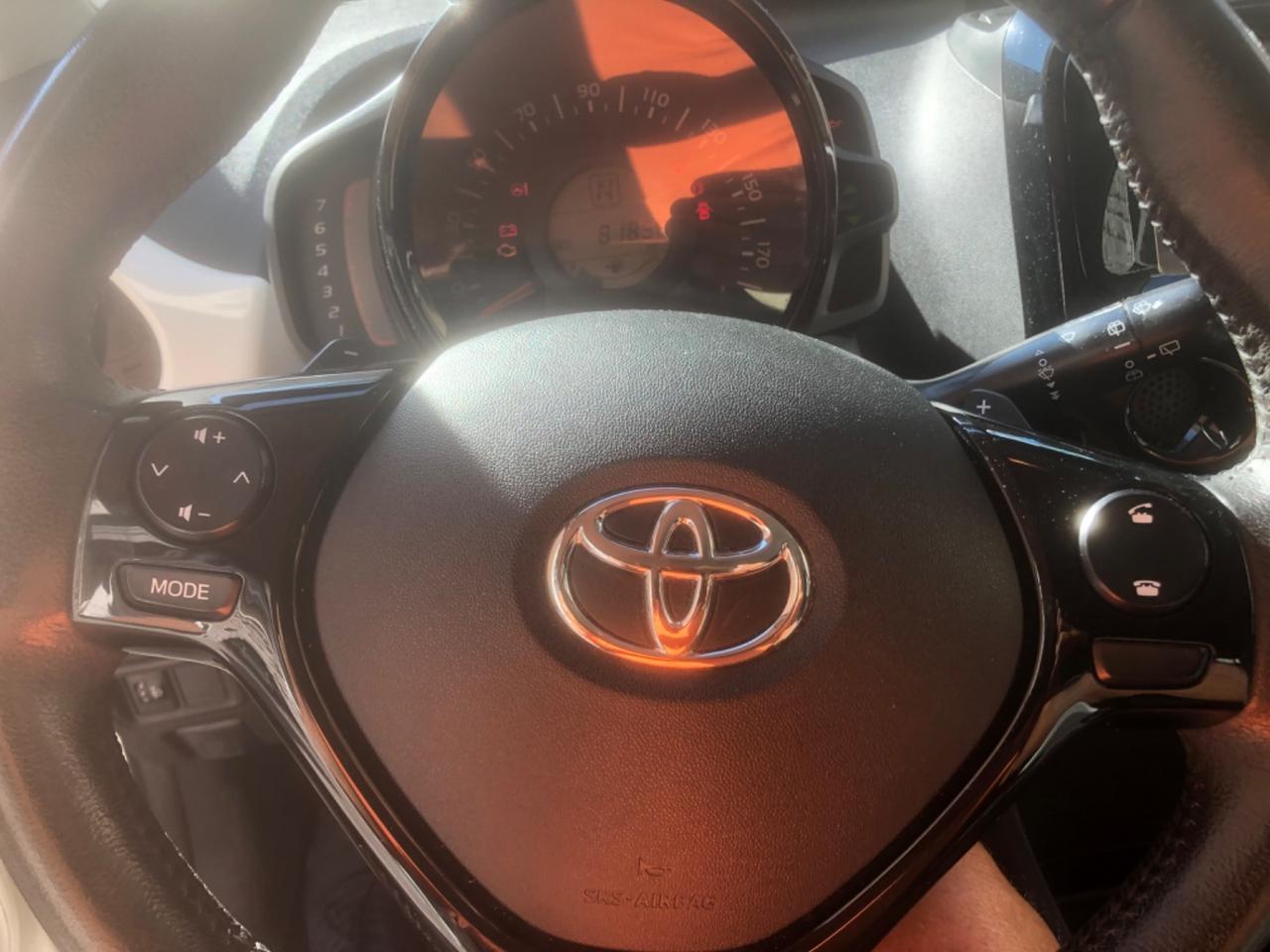 Toyota Aygo 1.0 VVT-i 69 CV 5 porte Automatica - 07/2015 Km 81000