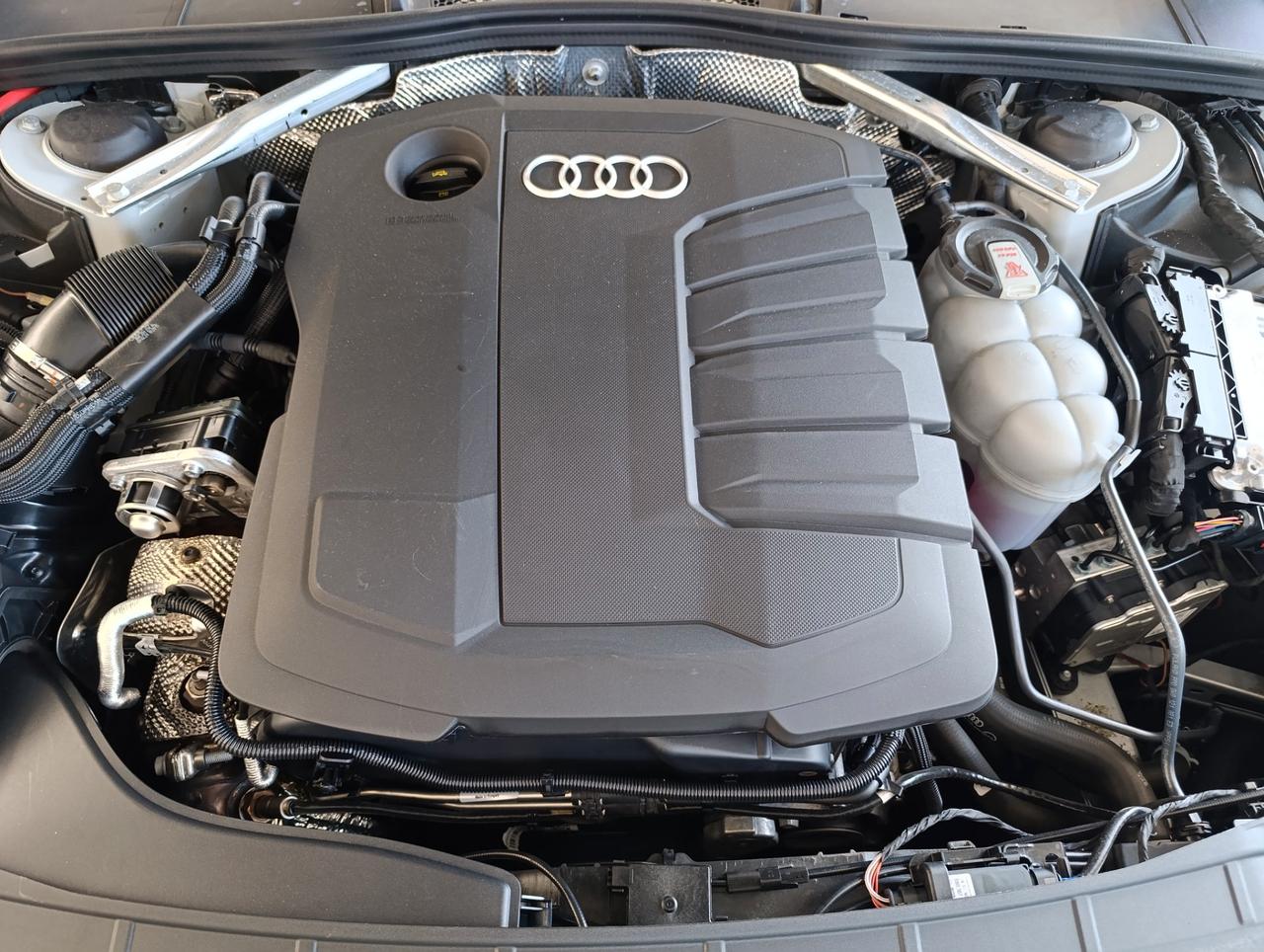 Audi A4 Avant 35 2.0 tdi mhev Business Advanced 163cv s-tronic