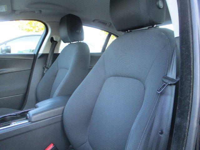 JAGUAR XE 2.0 D Turbo Pure Navi/Frenata/SensoriPark