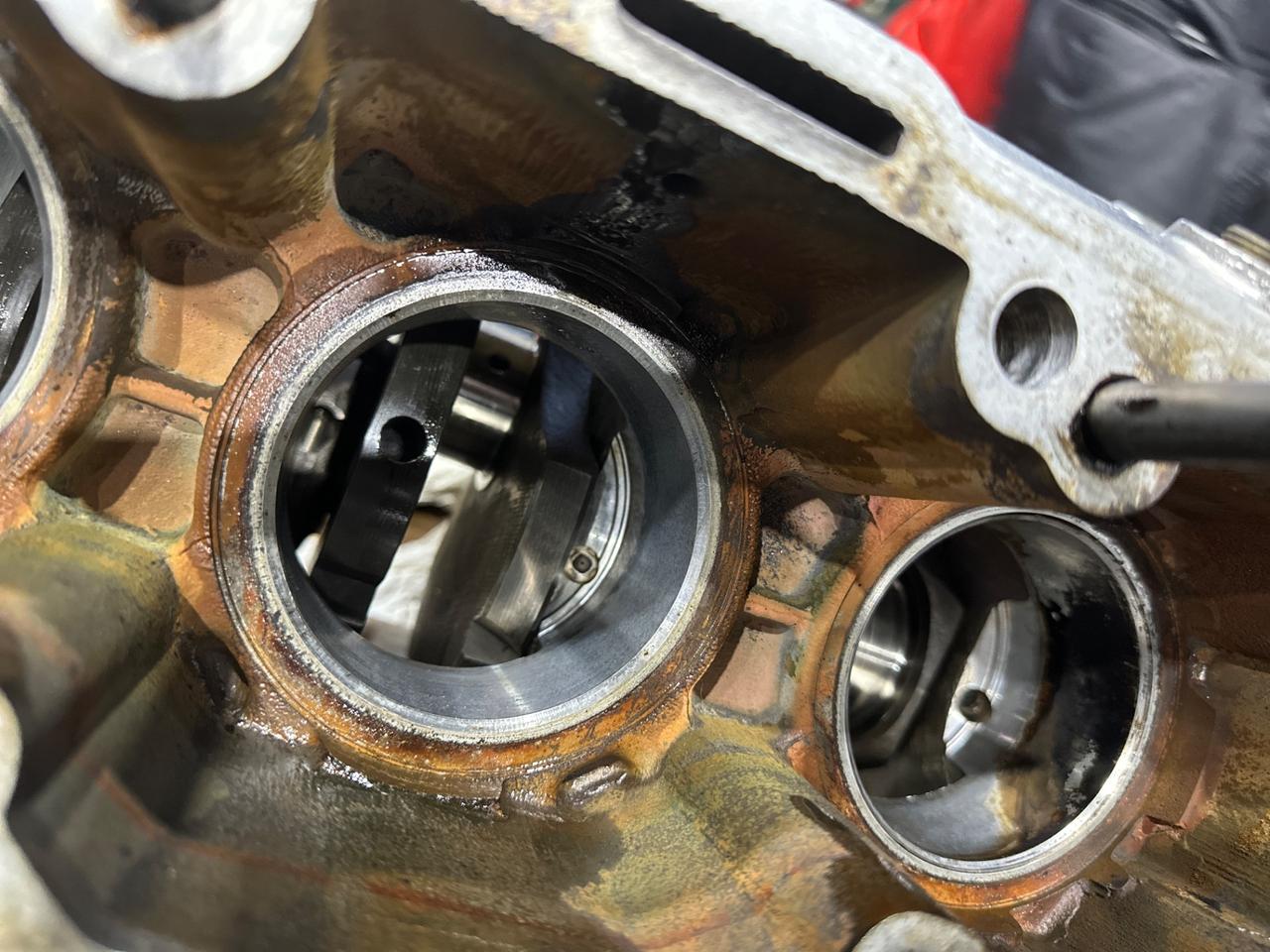 Alfa Romeo 164 2.0i V6 turbo motore nuovo