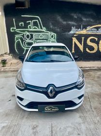 Renault Clio dCi 8V 90 CV 5 porte Moschino Intens