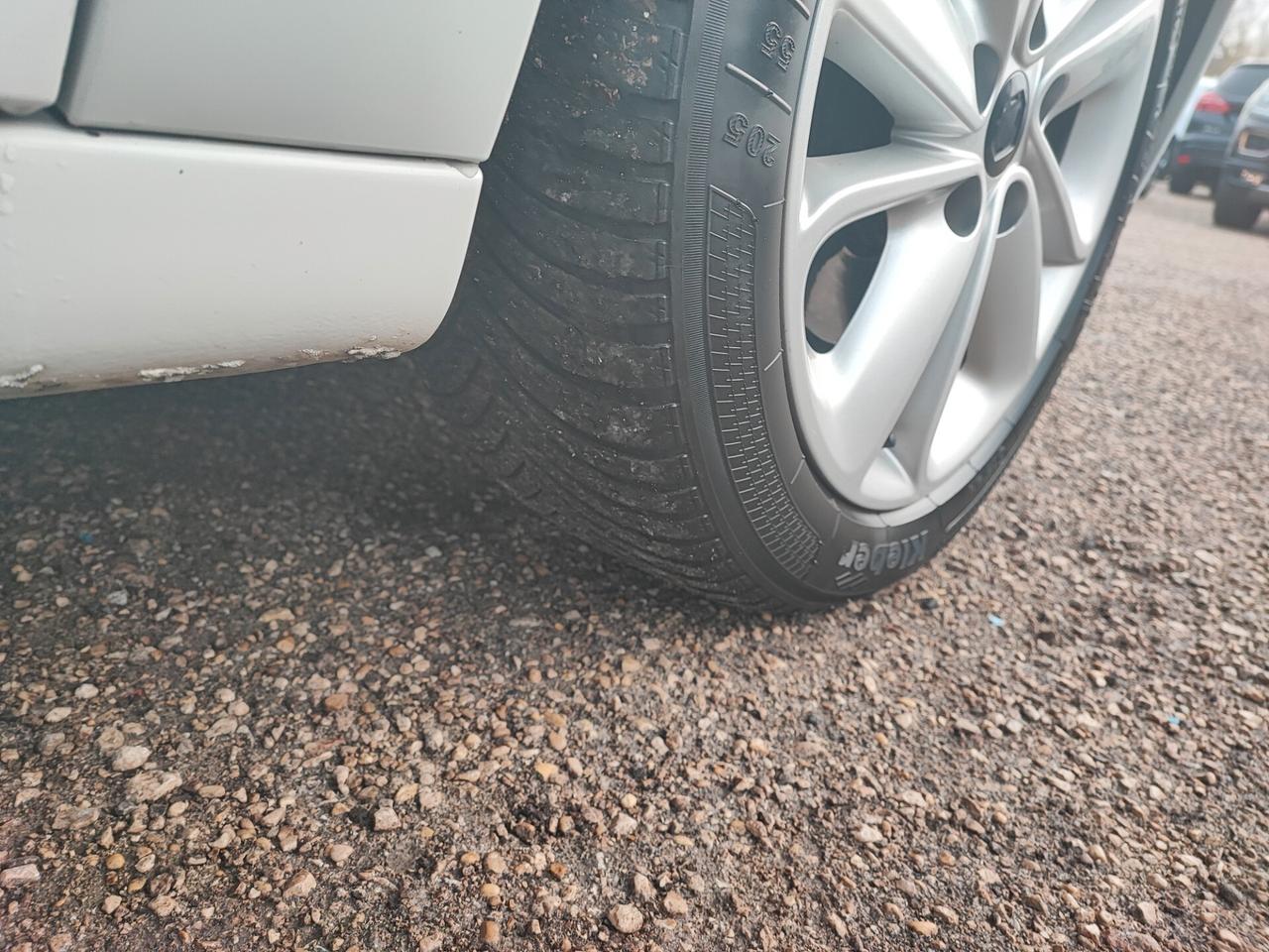 Renault Scenic Scénic XMod dCi 110 CV EDC Bose