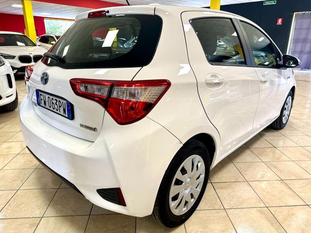 TOYOTA Yaris 1.5 Hybrid 5 porte Cool AUTOM. OK NEOPATENTATO