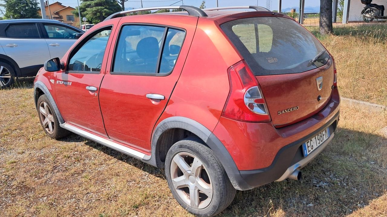 Dacia Sandero Stepway 1.6 8V GPL XCommercianti