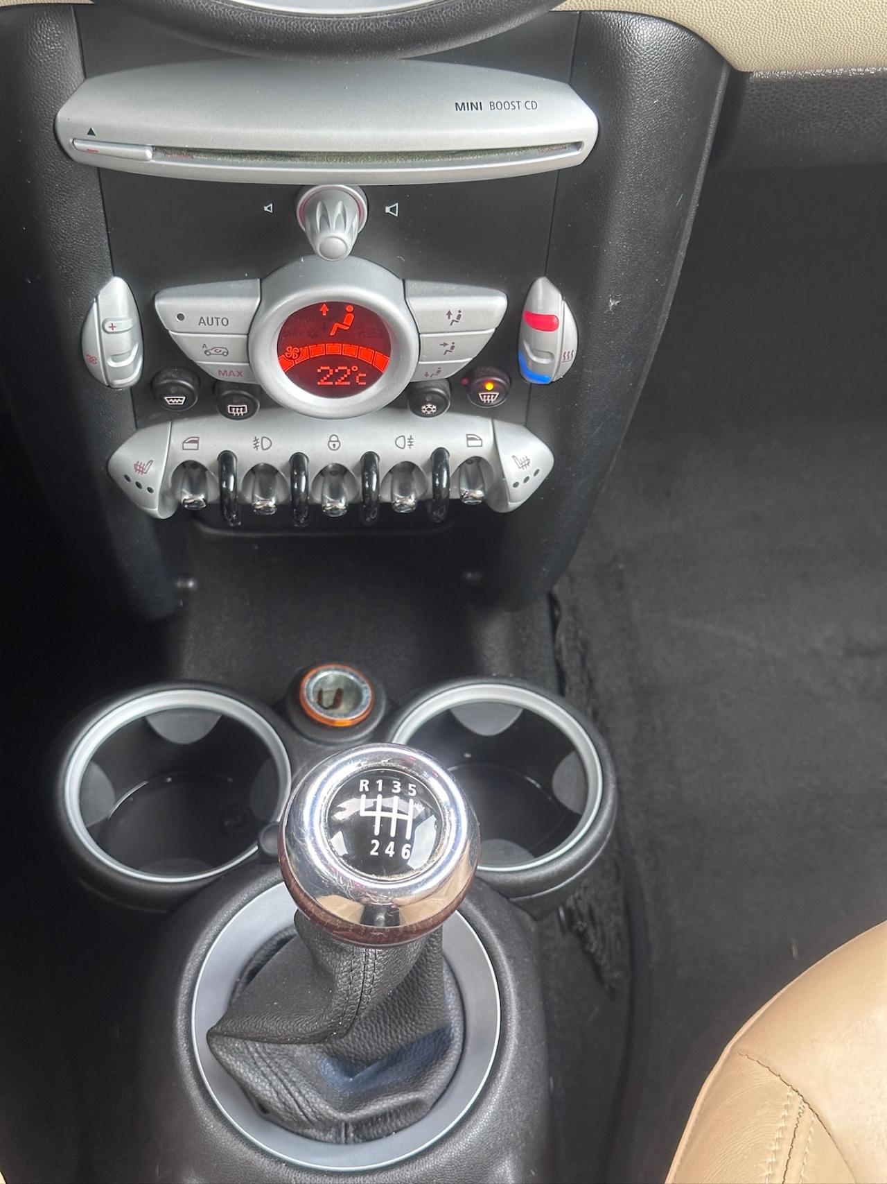 Mini 1.6 16V Cooper Benzina interni pelle