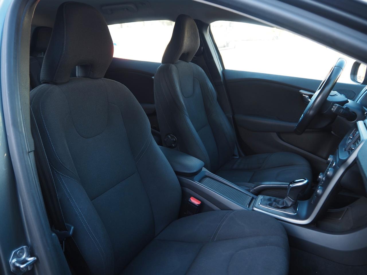 Volvo V40 D2 Geartronic Business