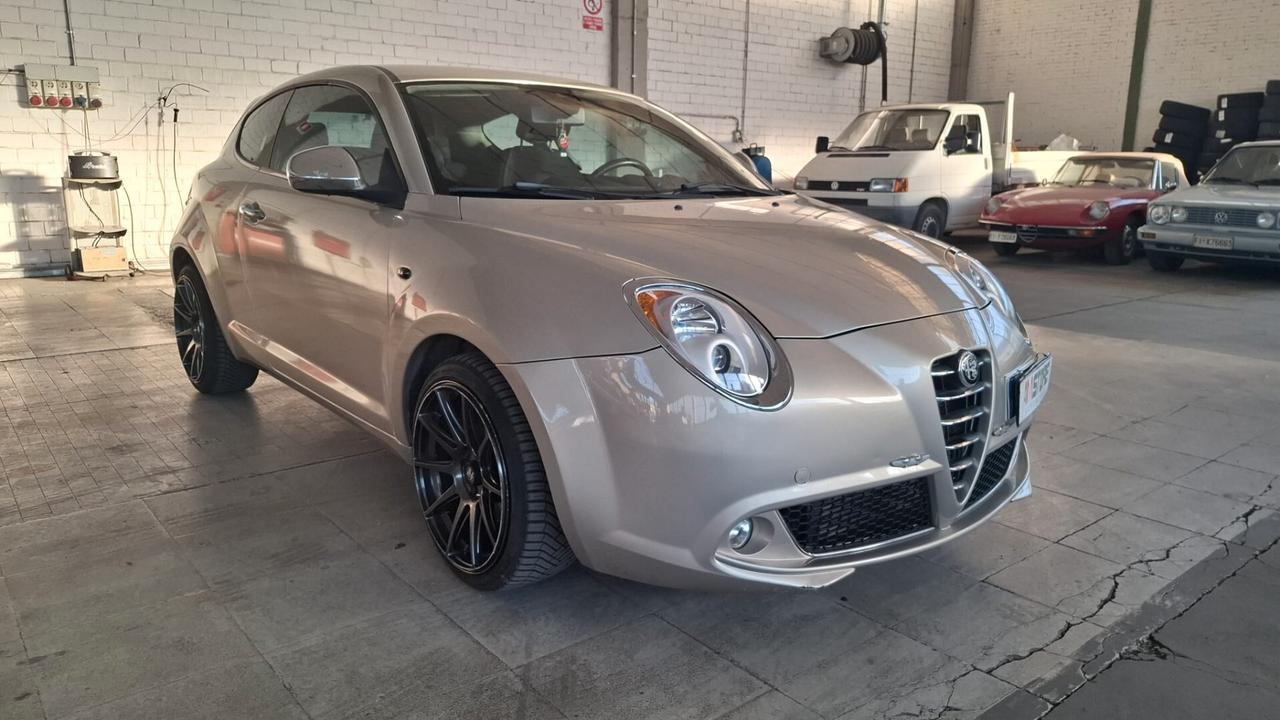 Alfa Romeo MiTo 1.6 JTDm-2 S&S Distinctive Premium Pack