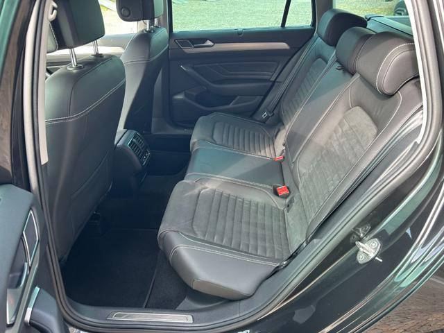 VOLKSWAGEN Passat Variant 2.0 TDI SCR EVO DSG Executive