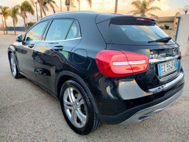 MERCEDES-BENZ GLA 200 d Sport