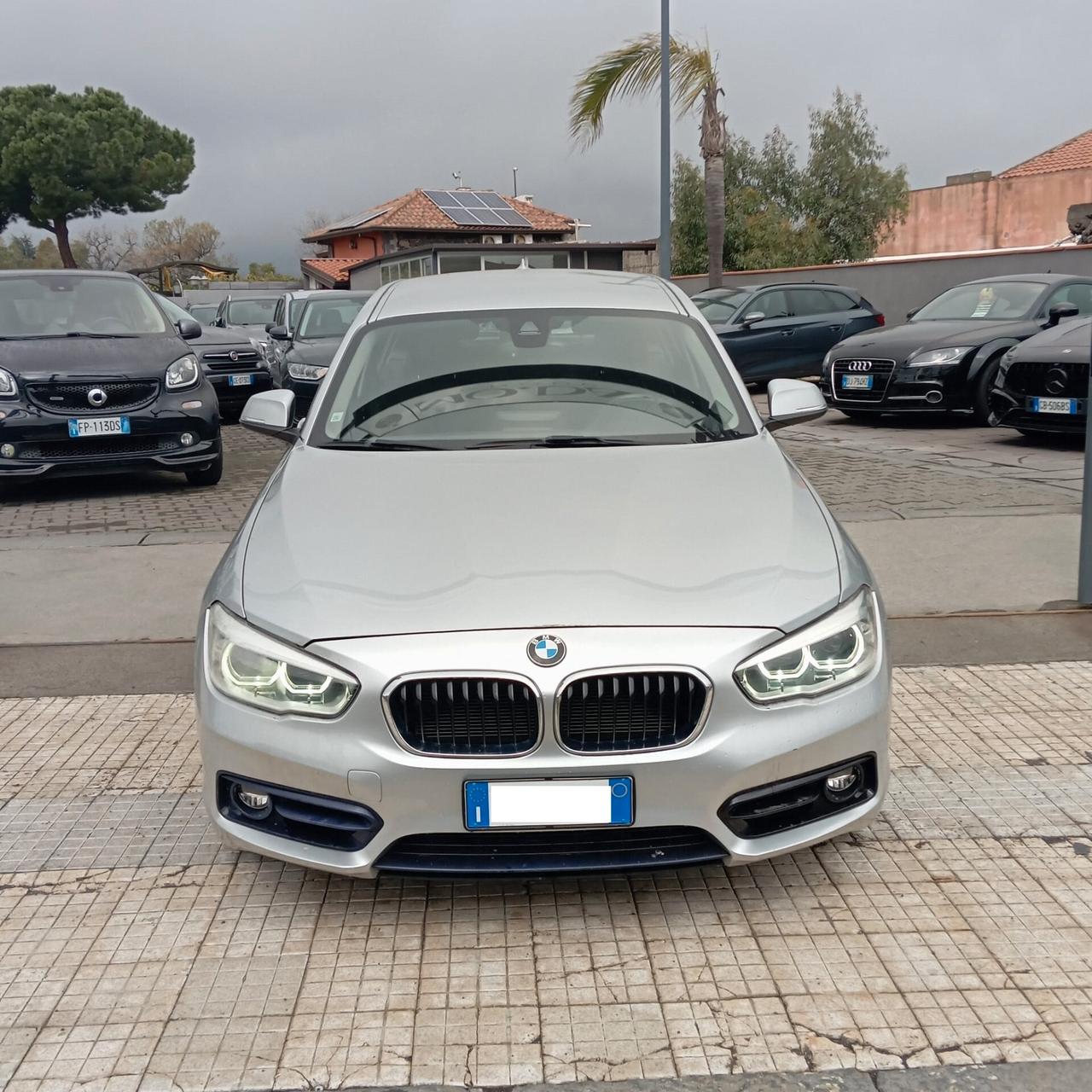 Bmw 118 118d 5p. Business Advantage