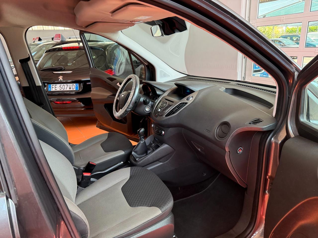 Ford Tourneo Courier 1.5 TDCI 75 CV Plus