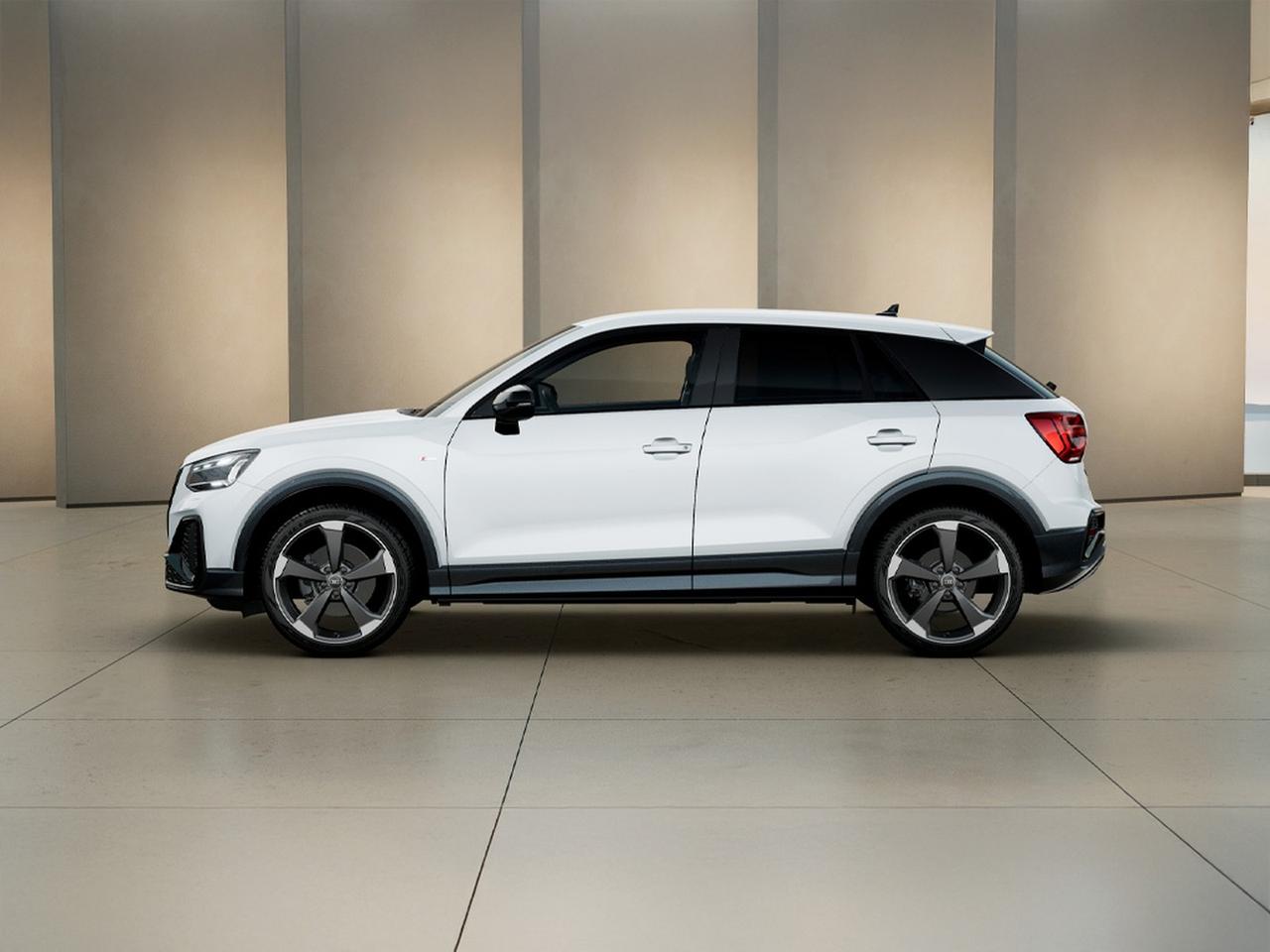 Audi Q2 35 1.5 tfsi identity black s-tronic
