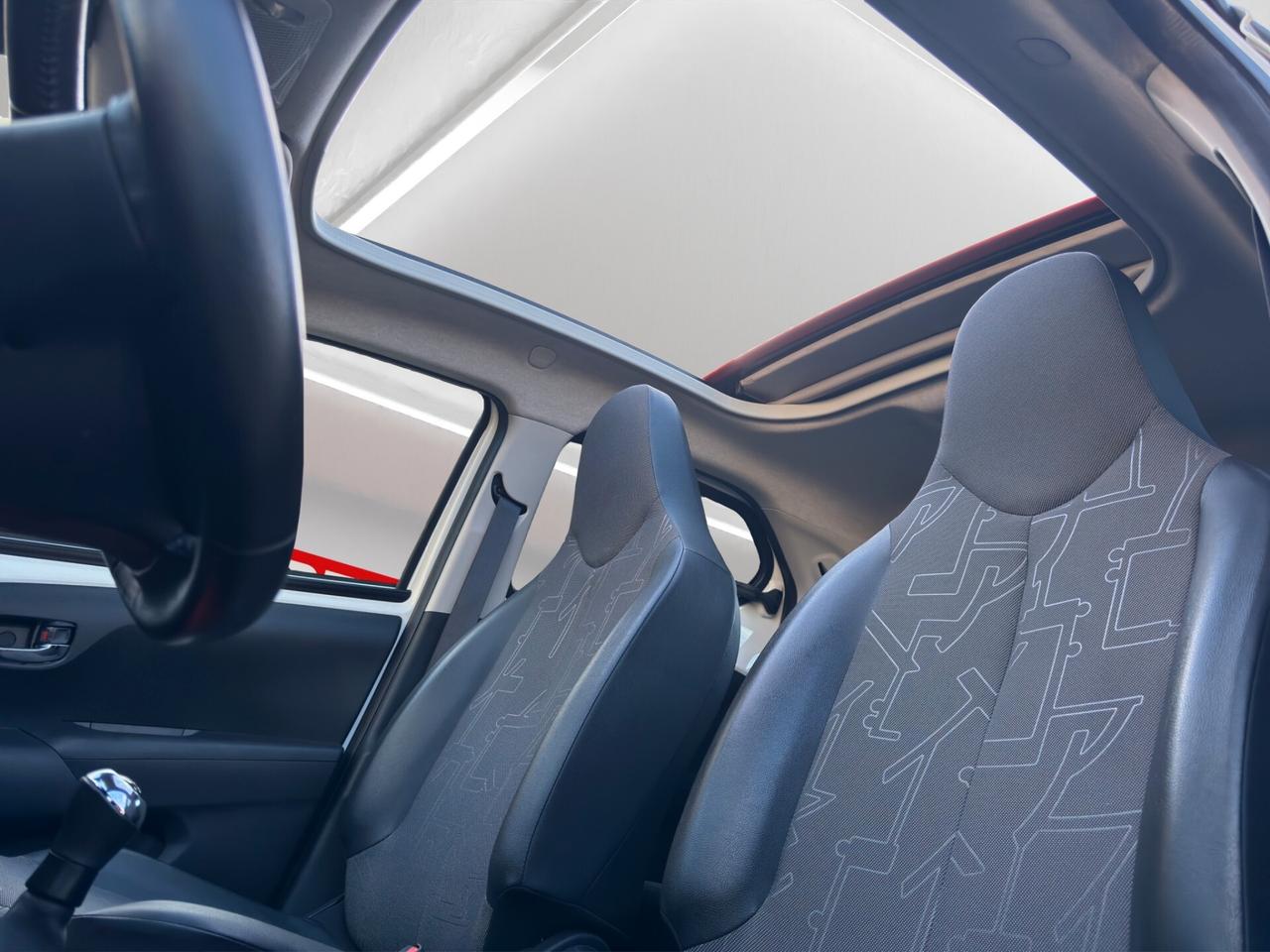 Toyota Aygo 1.0 VVT-i 72 CV 5 porte x-wave orange