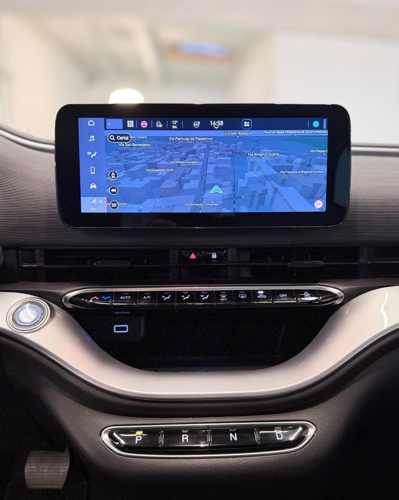 Fiat 500 500e Berlina 42 kWh La Prima