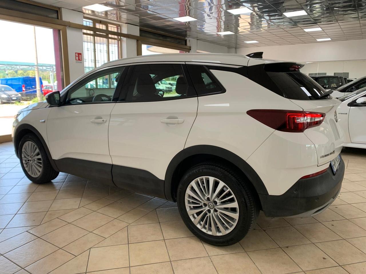 Opel Grandland X 1.2 130 CV Business
