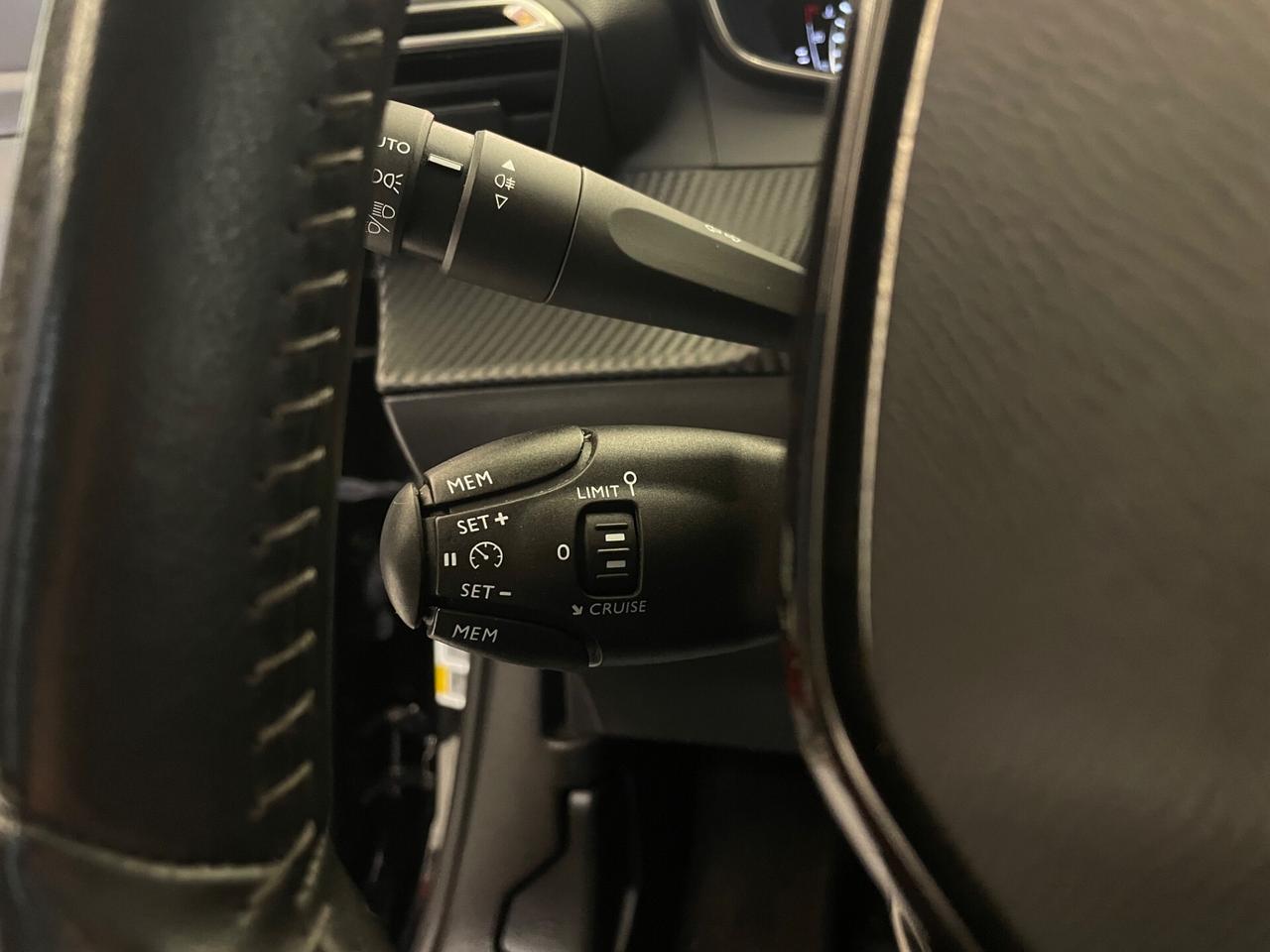 Peugeot 2008 PureTech 100 S&S Active Pack