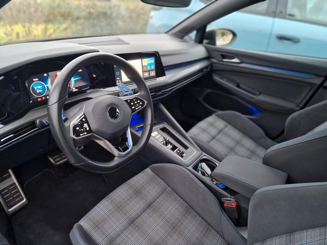 Volkswagen Golf 1.4 Plug-In Hybrid DSG GTE 245 full ,led ,