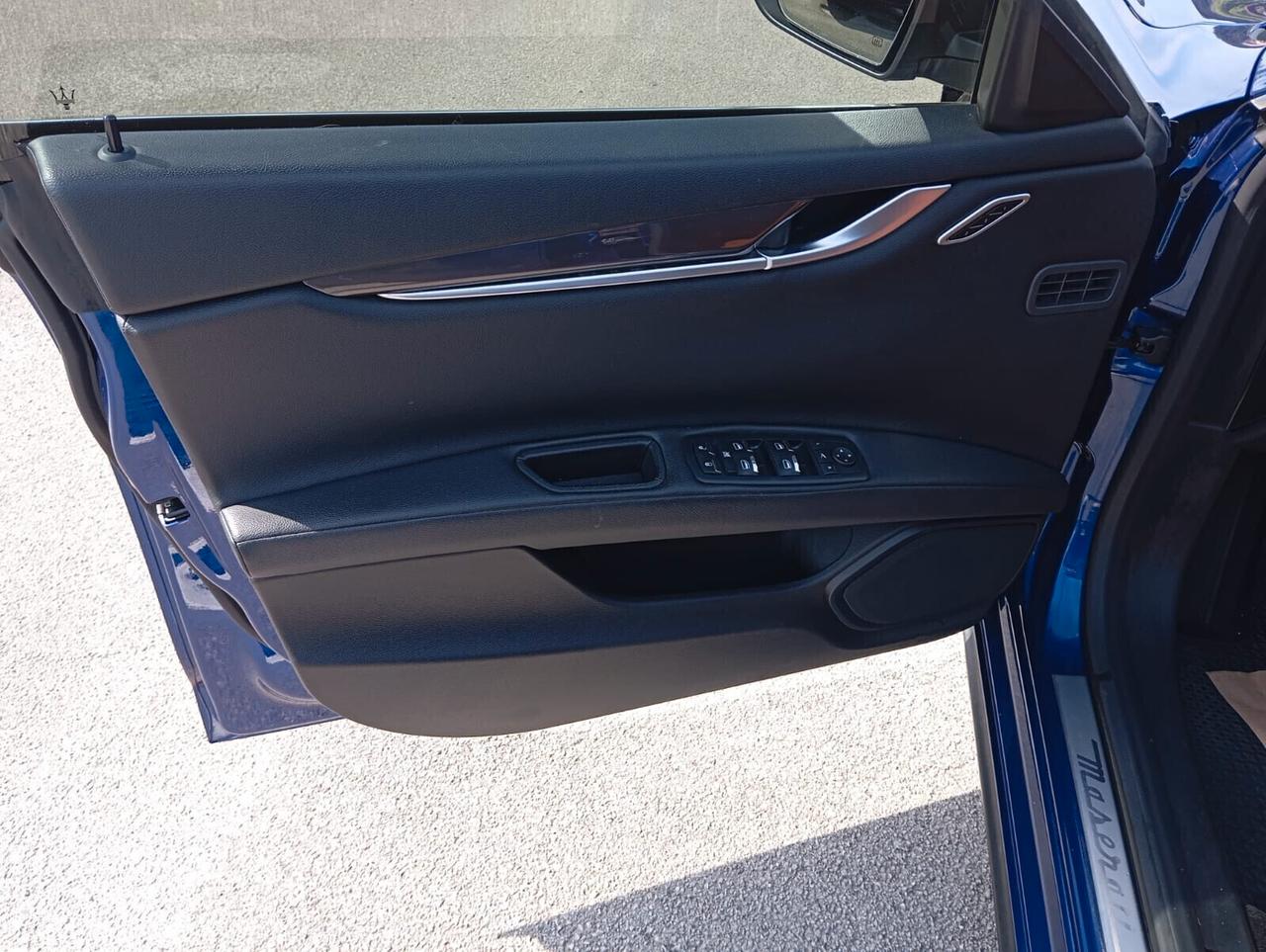 Maserati Ghibli V6 Diesel Gransport