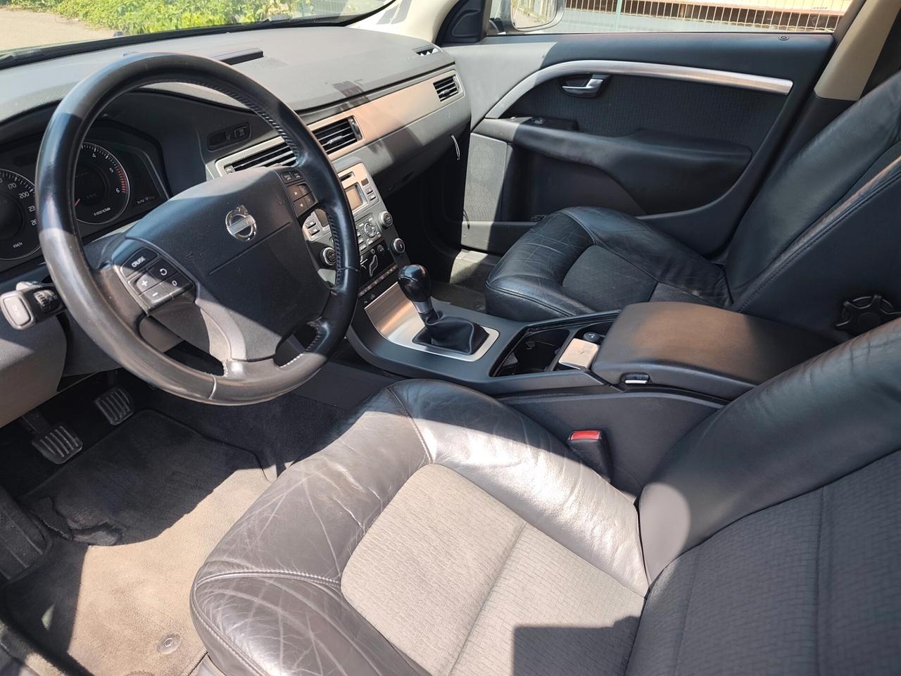 Volvo V70 2.4 D5 Summum frizione nuova