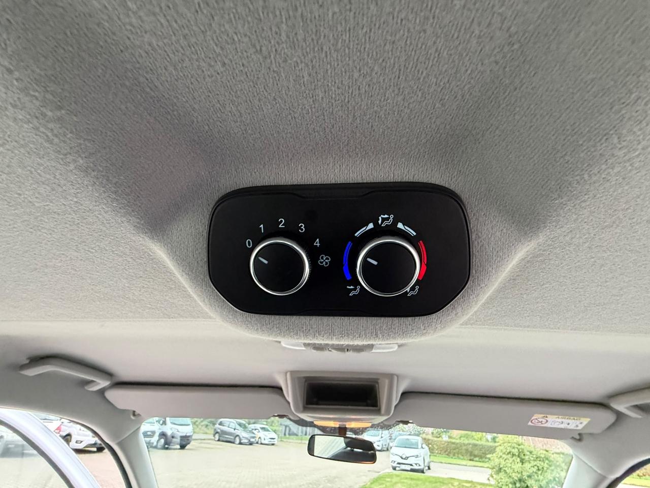 Ford Transit Custom 9 posti doppio clima
