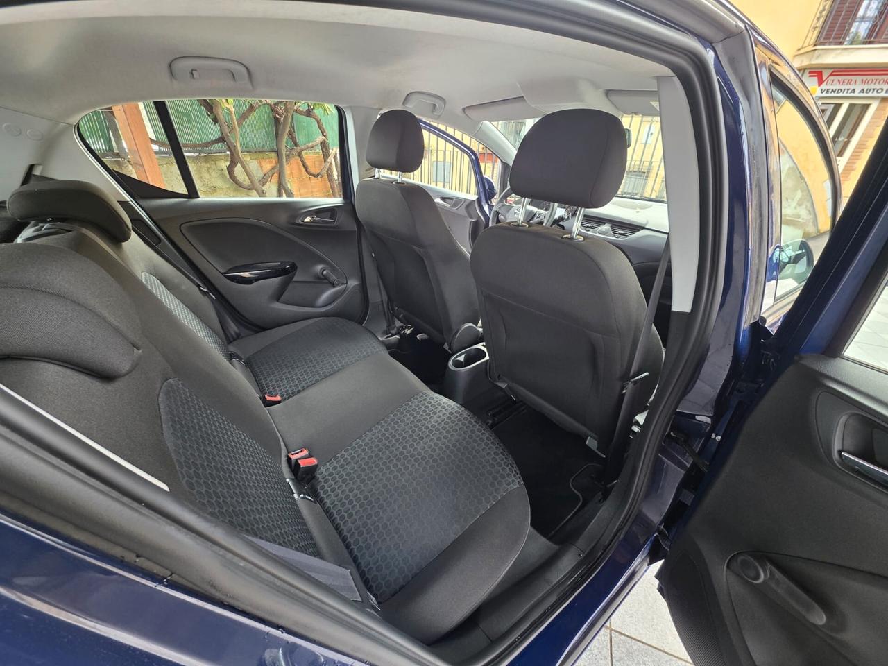 Opel Corsa 1.2 5 porte