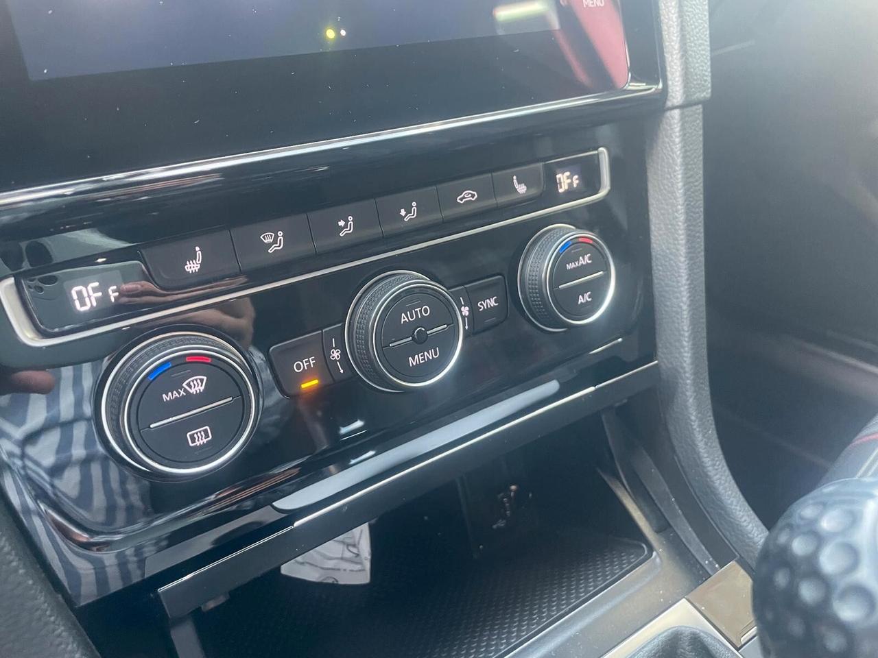 Volkswagen Golf GTI Performance 2.0 245 CV TSI DSG 5p. BMT